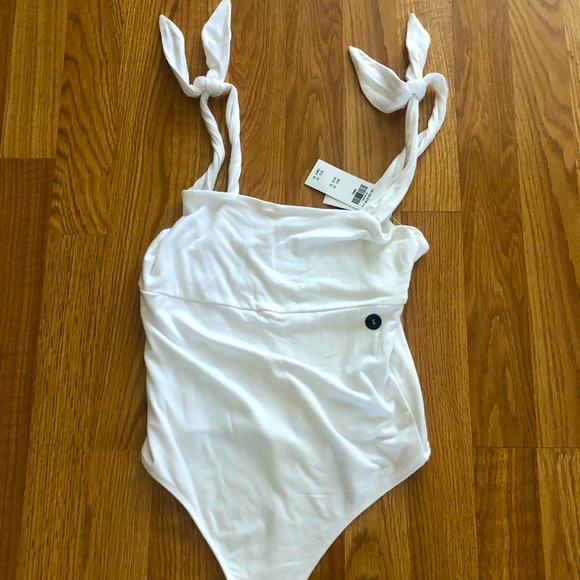 Abercrombie & Fitch Tops - NWT- Abercrombie and Fitch - bodysuit - s